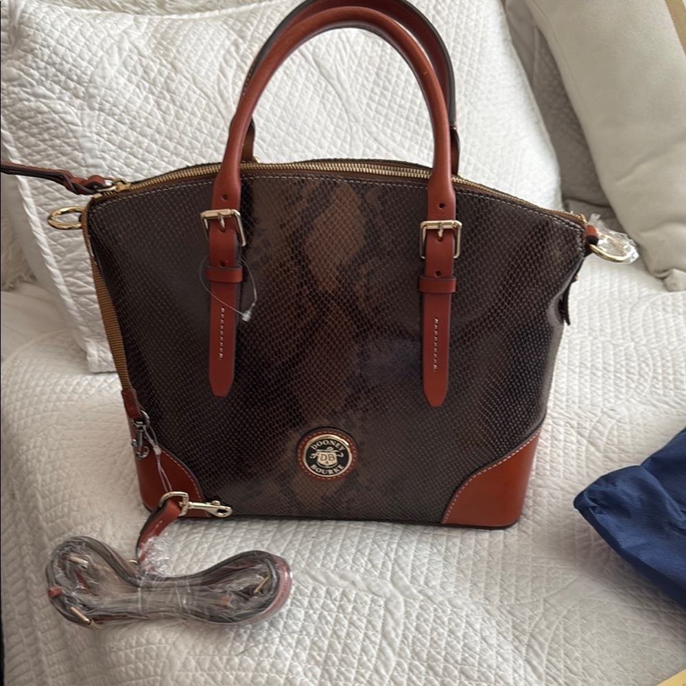 NWT Dooney & Bourke snake Leather Handbag